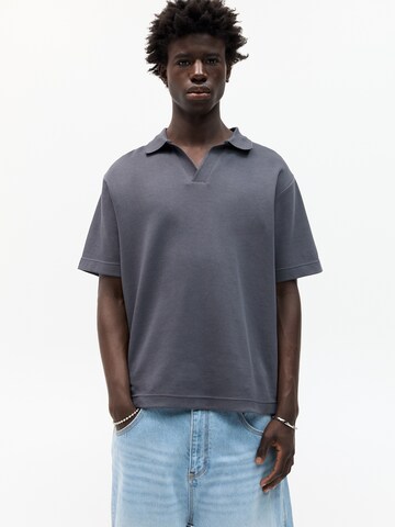 T-Shirt Pull&Bear en gris : devant