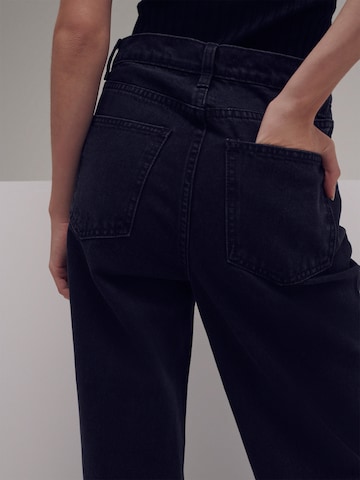 Wide leg Jeans 'Tyra' de la LENI KLUM x ABOUT YOU pe gri