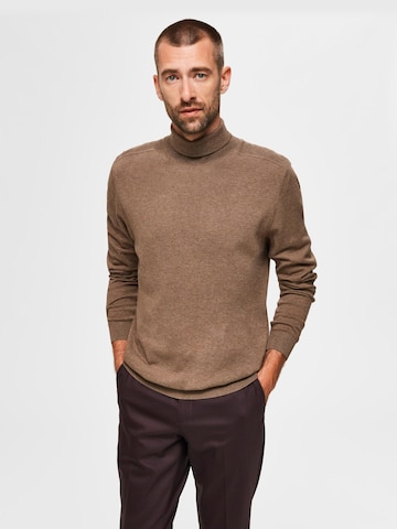 SELECTED HOMME Regularny krój Sweter 'Berg' w kolorze beżowy: przód