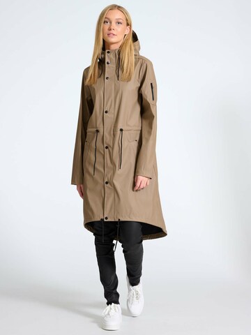 Notyz Raincoat in Brown: front
