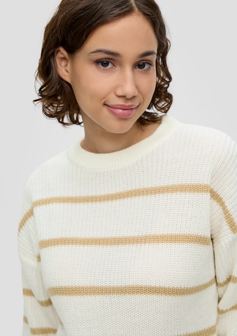 QS Sweater in White