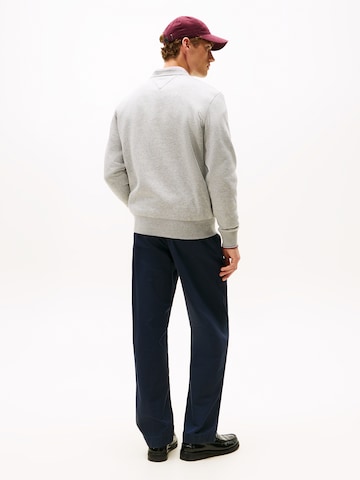 TOMMY HILFIGER Sweatshirt in Grey
