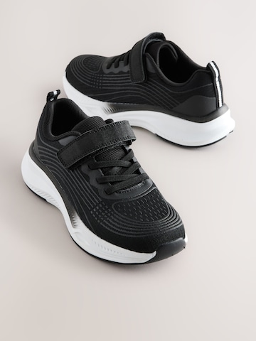 Next Sneaker in Schwarz