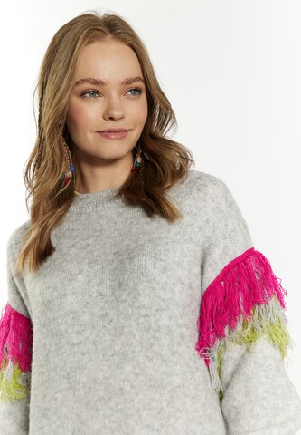 Pullover di IZIA in grigio