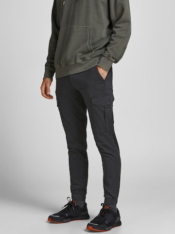 JACK & JONES Slimfit Cargobukser 'JJMarco Joe' i sort: forside