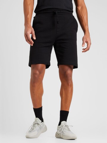 QS Regular Shorts in Schwarz: predná strana