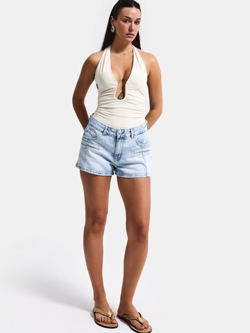 IT'S BASIC Regular Jeans 'MINI DENIM SHORT' in Blauw
