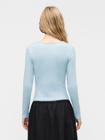 Tricou de la GAP pe albastru