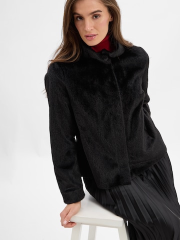 Veste mi-saison Marie Lund en noir