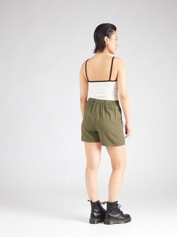 VERO MODA - Regular Calças com pregas 'VMJESMILO' em verde
