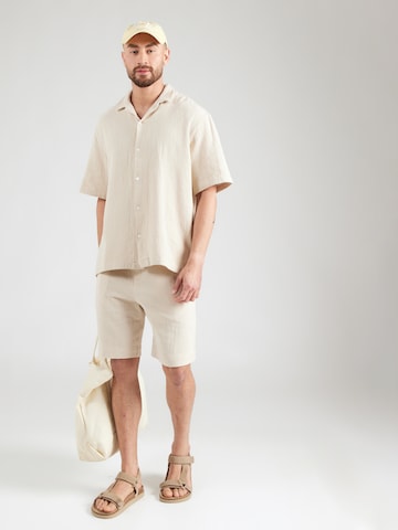 SELECTED Comfort Fit Φόρμα τρεξίματος 'SLHRLXCAL' σε μπεζ