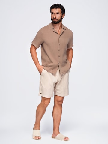 Coupe regular Chemise Ombre en marron