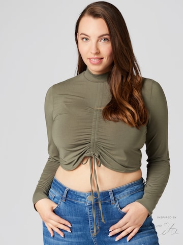 Guido Maria Kretschmer Curvy Shirt 'Kayleen' in Green: front