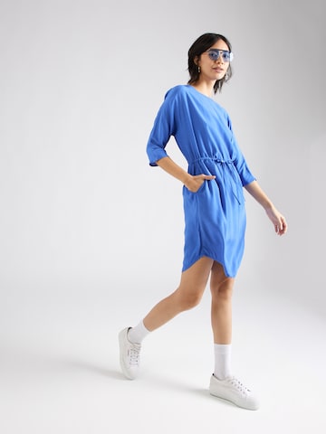 Robe 'Dewianna' mbym en bleu