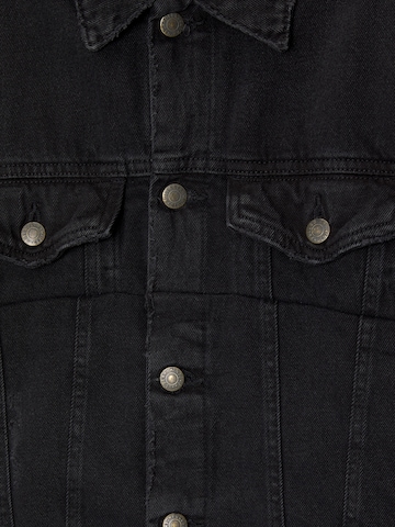 Giacca di mezza stagione di Pull&Bear in nero