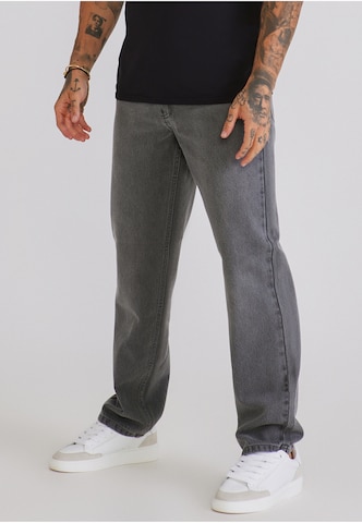 regular Jeans di SikSilk in grigio