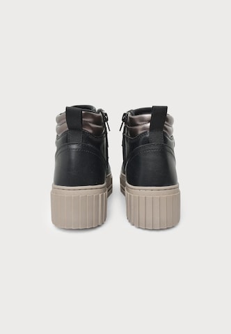 s.Oliver - Botim com fivela em preto
