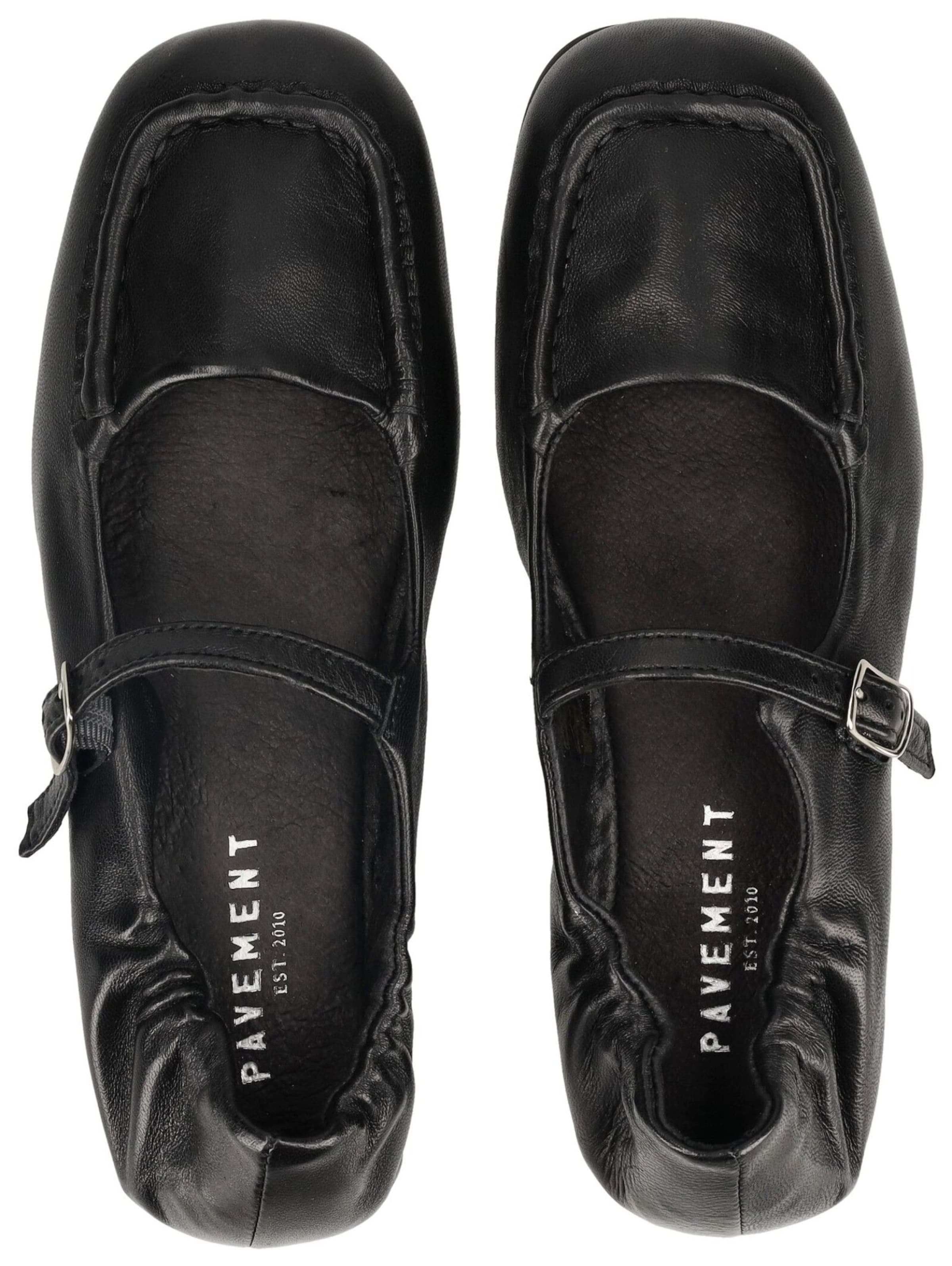 Ballerina con cinturino di PAVEMENT in nero