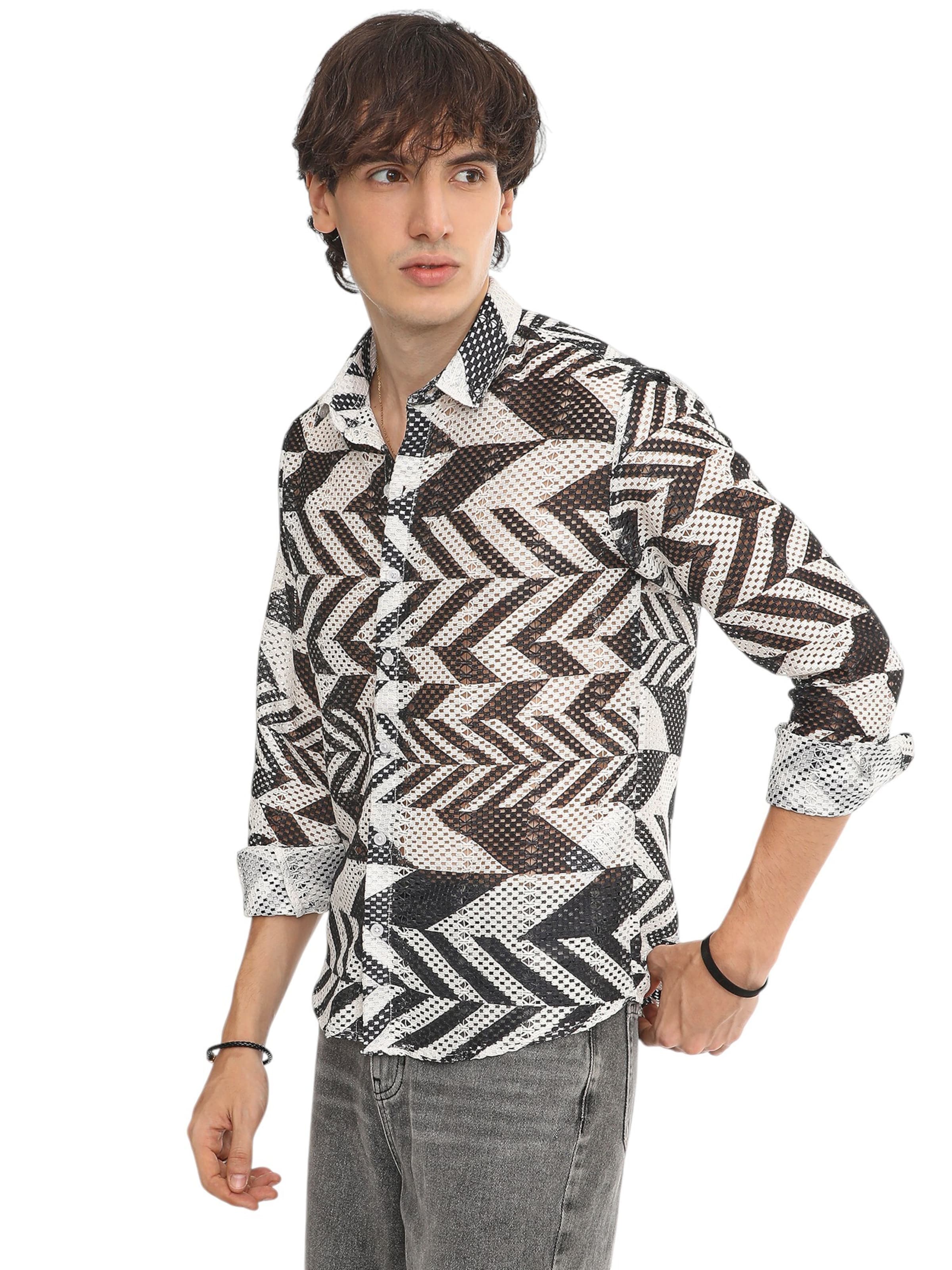 Coupe regular Chemise ' Xylia ' Campus Sutra en noir