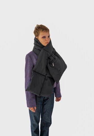 Expatrié Scarf 'Sally' in Black: front