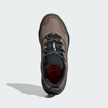 Chaussure basse 'Skychaser' ADIDAS TERREX en marron