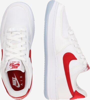 Nike Sportswear Trampki niskie 'AIR FORCE 1 07 ESS SNKR' w kolorze biały
