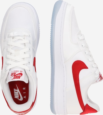 Sneaker low 'AIR FORCE 1 07 ESS SNKR' de la Nike Sportswear pe alb