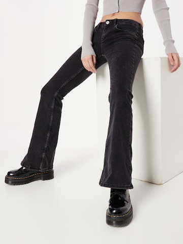 Flared Jeans di BDG Urban Outfitters in nero: frontale