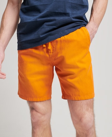 Superdry Regular Broek in Oranje: voorkant