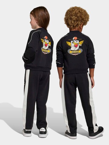 ADIDAS SPORTSWEAR Szabványos Sportnadrágok - fekete