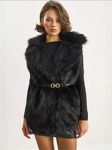 Bianco Lucci Vest in Black
