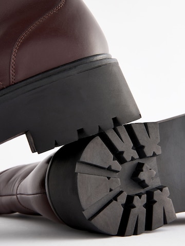 Bottines à lacets 'Derbe' Next en marron