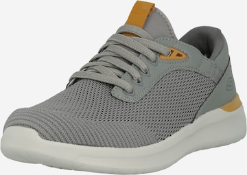 Sneaker bassa di SKECHERS in grigio: frontale