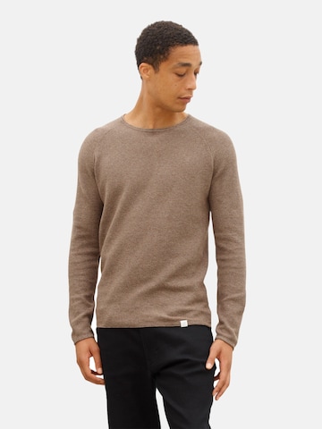 NOWADAYS Sweater 'Honeycomb' in Brown: front