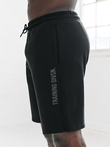 regular Pantaloni sportivi 'Active Training Division' di Next in nero