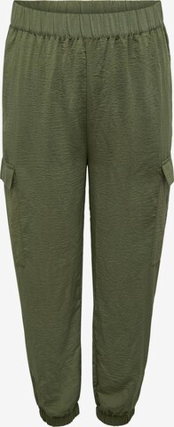 ONLY Carmakoma Loose fit Cargo Pants in Green: front