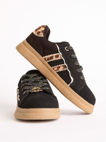 Lipsy Tenisky – černá