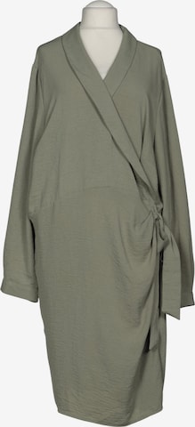 ASOS DESIGN Curve Kleid 9XL in Grün: Vorderseite