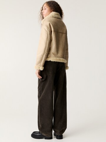 Pull&Bear Zimní bunda – béžová
