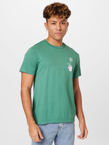 Obey Shirt in Groen: voorkant