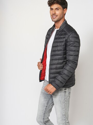 KOROSHI Between-Season Jacket in Black: front