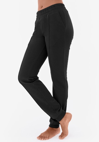 H.I.S Tapered Broek in Zwart: voorkant