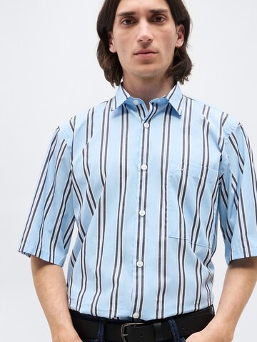 Coupe regular Chemise Lindbergh en bleu
