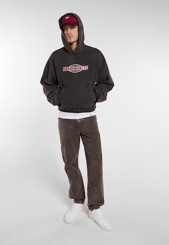 DICKIES Tapered Jeans 'CARPENTER ' in Bruin