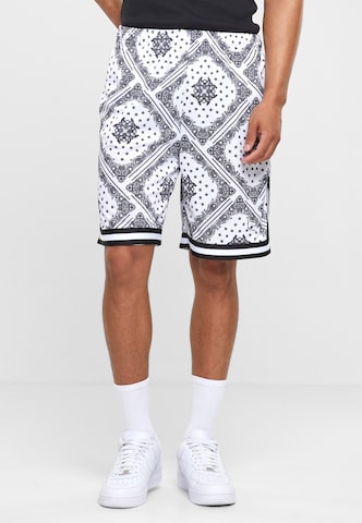 Karl Kani Regular Shorts in Weiß