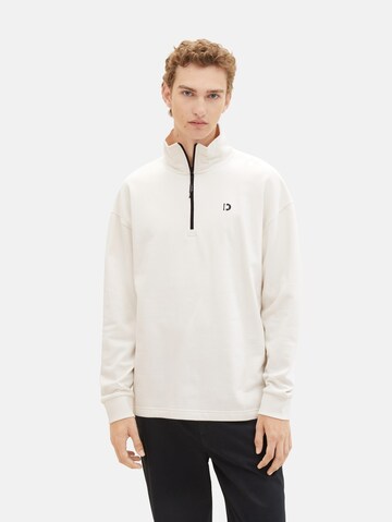 TOM TAILOR DENIM Sweatshirt in White: front