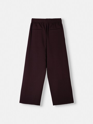 Bershka Bő szár Élére vasalt nadrágok - piros