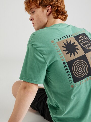 T-Shirt fonctionnel 'PEACE PHASE' QUIKSILVER en vert
