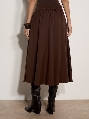 Gonna ' ' di Apricot in marrone