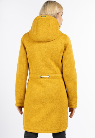 Manteau en tricot Schmuddelwedda en jaune